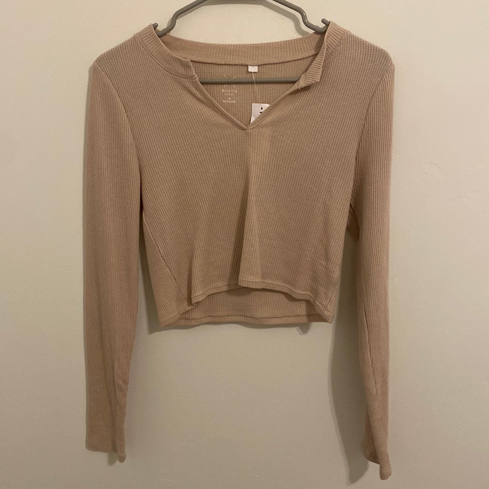 pacsun medium size long sleeve color tan